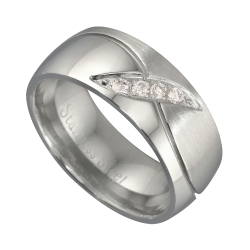 Nemesacél karikagyűrű magasfényű polírozással és matt felülettel, valamint cirkónia drágakövekkel