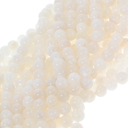 Holdkő - ásványgyöngy ideiglenesen felfűzve