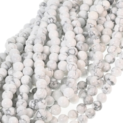 Howlit - ásványgyöngy ideiglenesen felfűzve